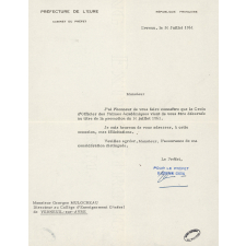 Lettre notifiant l'obtention de la Croix d'Officier des Palmes Académiques.