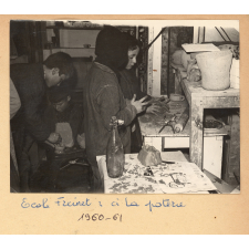 Ecole Freinet : à la poterie
