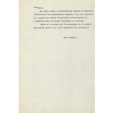 Programme scolaire suisse établi par la Conférence des Directeurs cantonaux de l'Instruction publique. Vœu en faveur du cinématographe scolaire et position prise sur l'enseignement de la Société des Nations. Refus d'introduire l'espéranto dans les écoles de commerce..