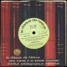 Through Britain with a guitar : répertoire de la radio scolaire : classes de 3e et du second cycle de l'enseignement du second degré