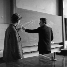 Leçon d'optique au collège-lycée d'Arsonval
