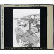 Preßburg, Donauhafen = Bratislava, port sur le Danube