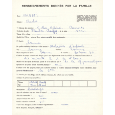Fiches de renseignements donnés par la famille.