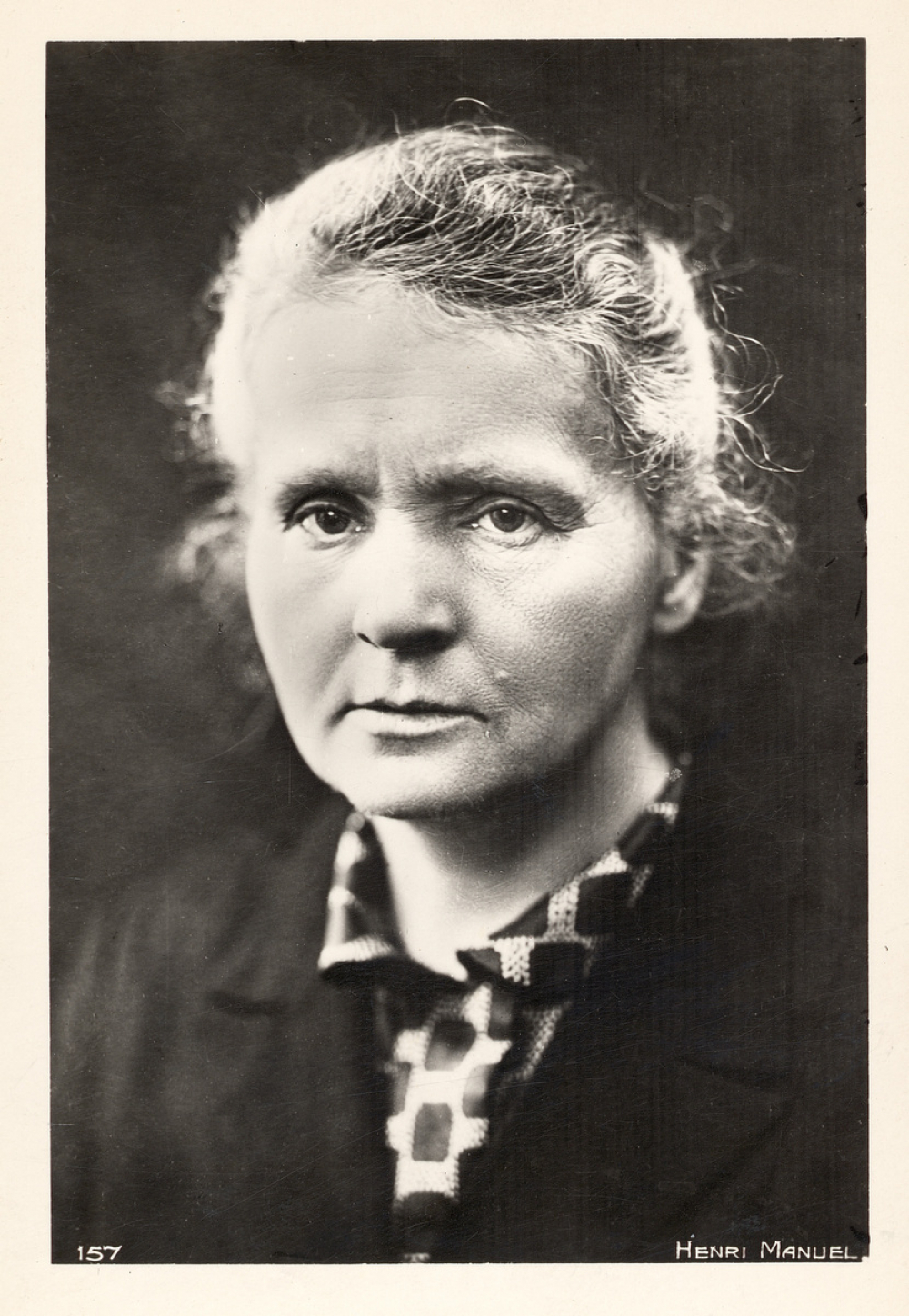 157 - Mme Curie (1867-1934) - Prix Nobel de Physique - A découvert le radium avec Pierre Curie.