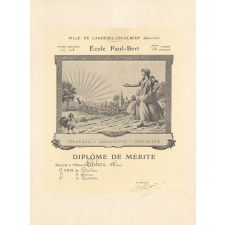 Diplôme de Mérite, 2ème Prix de Rédaction, 2ème Prix de Lecture et 2ème Prix de Récitation. 