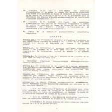 Brevet d'études professionnelles. Alimentation. Option pâtissier - glacier - chocolatier - confiseur. Arrêté du 23 août 1993 et annexes.