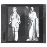 Kore (Athen um 500) ; verhüllte Frau (zw. 480 u. 460). Berlin, Mus. = Korè (Athènes vers 500) ; femme voilée (entre 480 et 460). Musées de Berlin