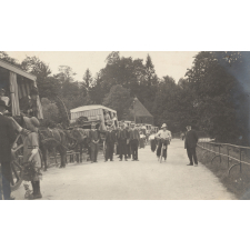 Sortie à Radepont des élèves de l'École pratique de commerce et d'industrie de jeunes filles de Rouen
