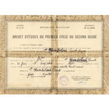 Diplômes de Brevet d'études du premier cycle du second degré. 