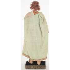 Poupée costumée : homme carolingien (élément d'un couple)