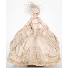 Poupée costumée : une femme sous le règne de Louis XVI (élément d'un couple)