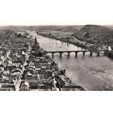 Fleuves : la vallée de la Dordogne dans les plateaux du Périgord