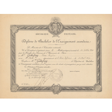 Diplôme de Bachelier de l'Enseignement secondaire.