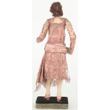 Poupée costumée : une femme sous la IIIe République 1927 (élément d'un couple)