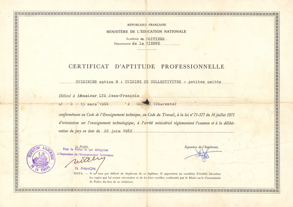 Certificat d'aptitude professionnelle. Cuisinier option B : cuisine de collectivités - petites unités. 
