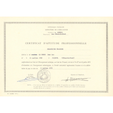 Certificat d'aptitude professionnelle. Mécanicien fraiseur. 
