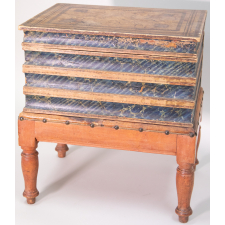 Chaise percée
