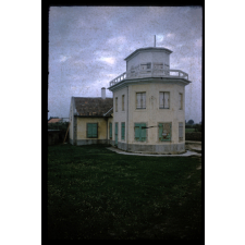 Façade de l'auberge de jeunesse de Piriac